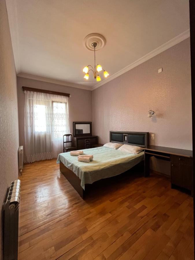 Отель House On Ganja Street Кутаиси Экстерьер фото
